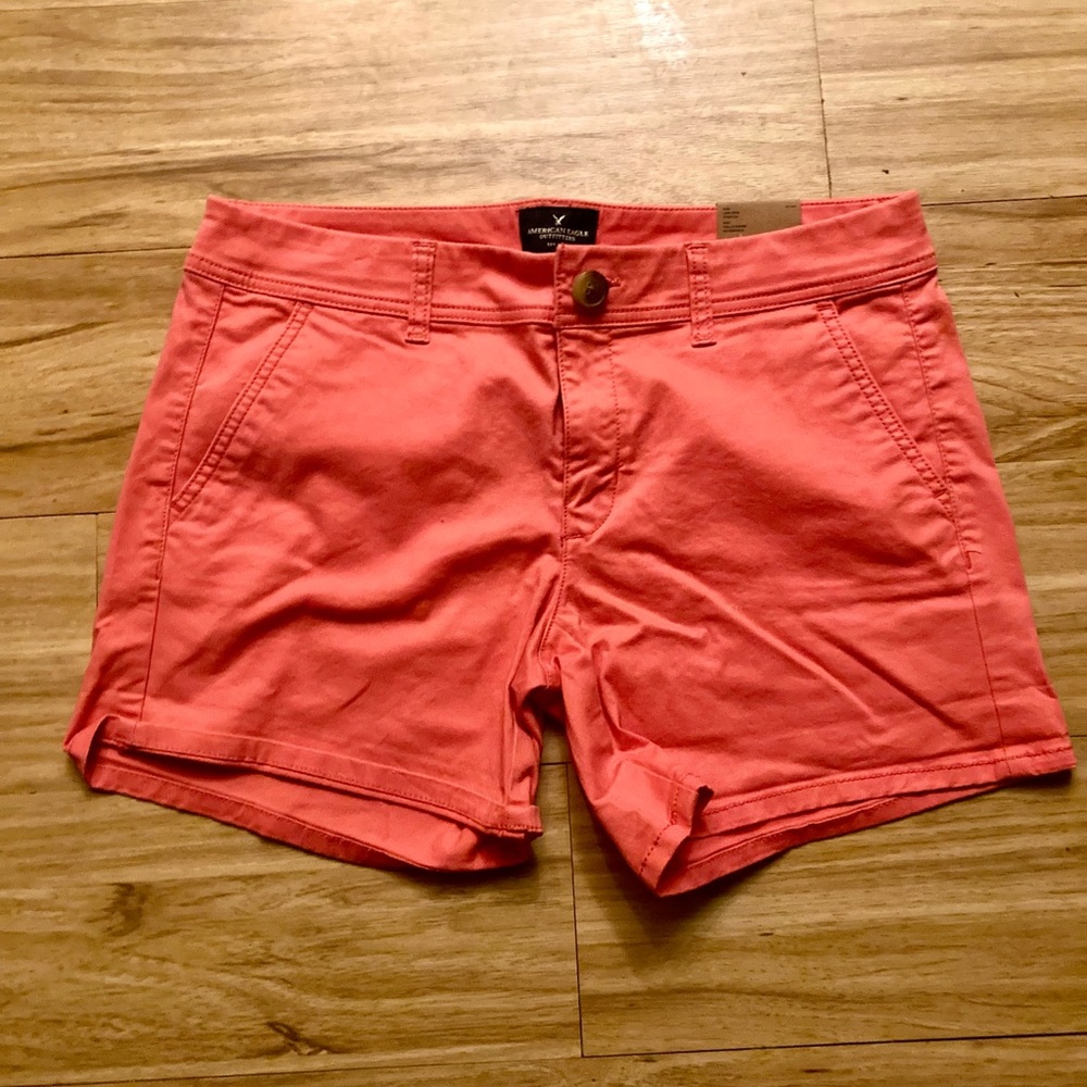 NWT SIZE 8 American Eagle Shorts Coral like color, Midi, Low Rise